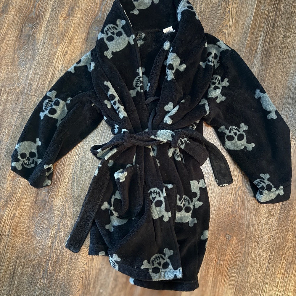 Cherokee Skull Pajama Robe